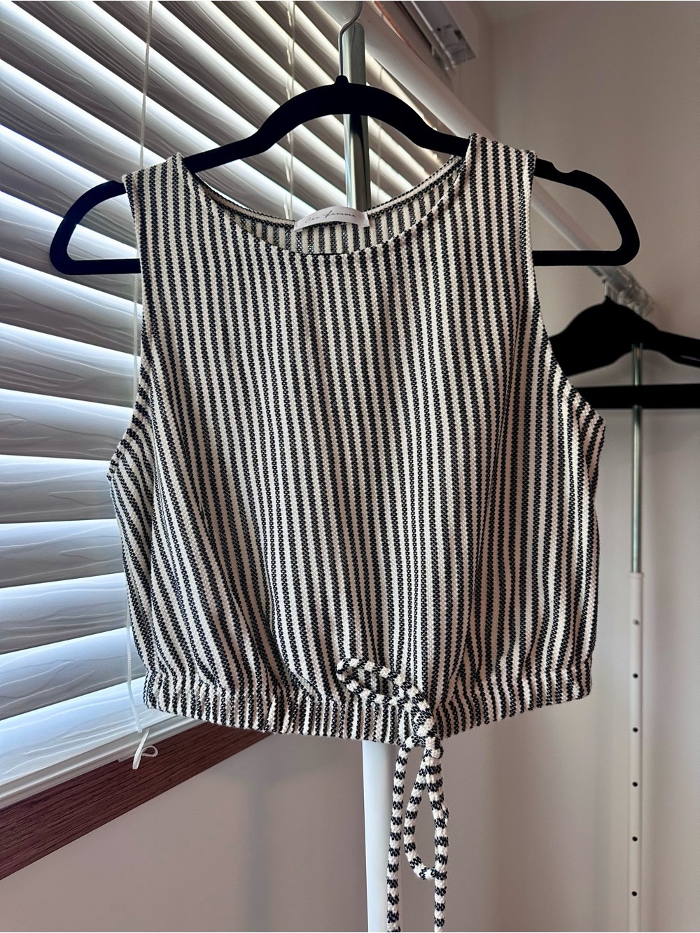 Ces Femme Black & White Striped Tie-Front Sleeveless Tank